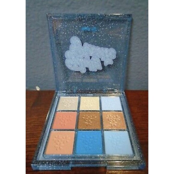 BH COSMETICS x Iggy Totally 2000's Blue Fur Eyeshadow Palette 9 Shades NEW - Picture 5 of 6